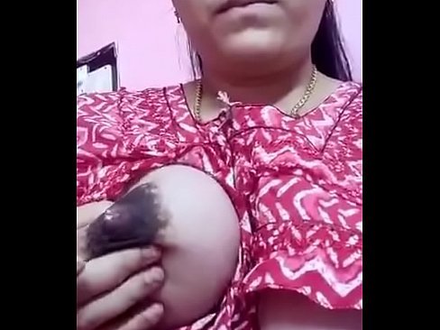 Desi aunty boobs press