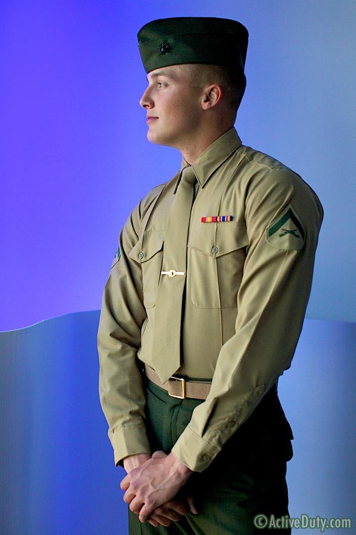 Aurora reccomend marine uniform