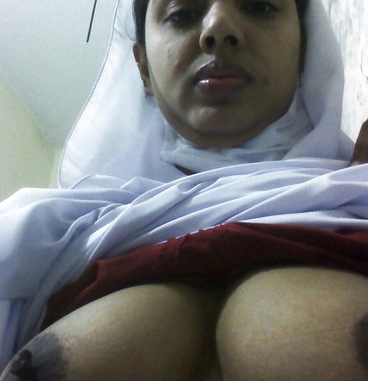 Picture of big boobs women from kolkata