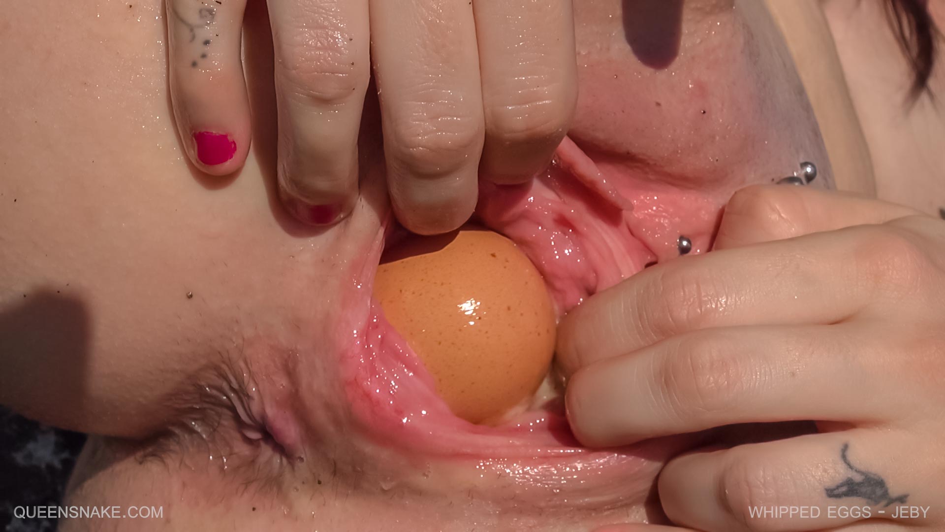 Eggs vagina