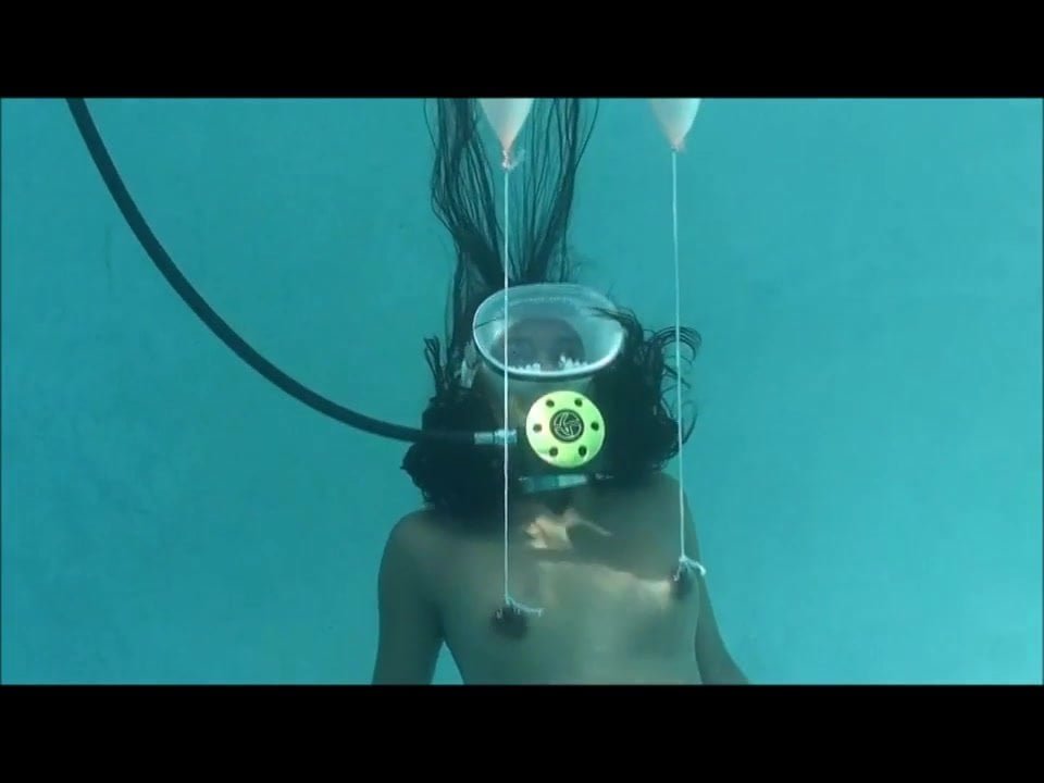 Xccelerator reccomend elise diving wetsuit
