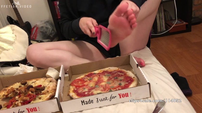 Pizza girl feet